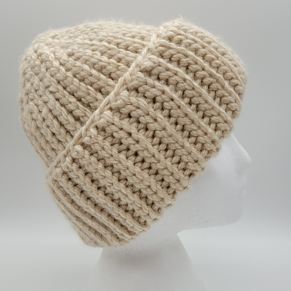 HANDMADE | thick chunky knit beanie toque winter hat